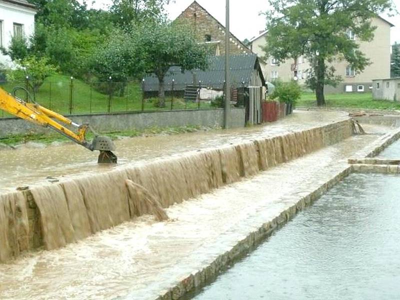 Staré Město pod Landštejnem spláchla průtrž mračen.