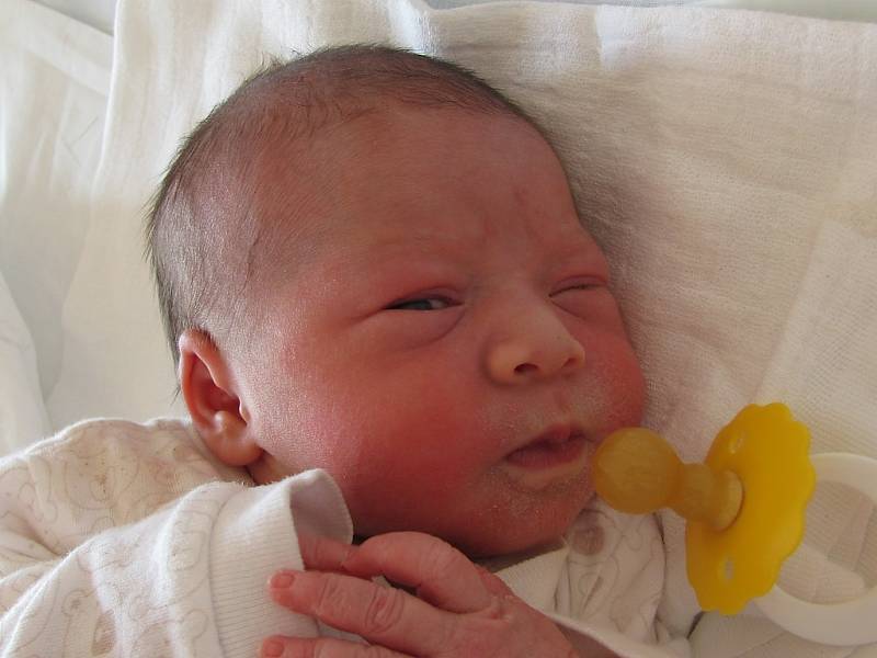 Mariana Irena Fráterová se narodila 16. března v 18 hodin a 36 minut Zuzaně Fráterové ze Studené. Vážila 3240 gramů a měřila 49 centimetrů.