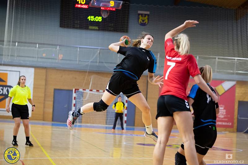 Jindřichohradecké házenkářky ve 2. kole I. ligy doma prohrály s Kunovicemi 38:40.