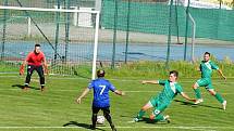 Fotbalisté společného týmu Číměře a Nové Bystřice dobře rozehraný duel se Starou Hlínou nedotáhli do úspěšného konce a prohráli 2:3.