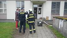 Ve středu do jindřichohradecké nemocnice přijeli hasiči, naštěstí požár nebyl opravdový, jen cvičení.