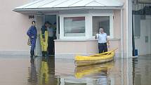 Povodně 2002 na Jindřichohradecku. Hasičárna Třeboň.