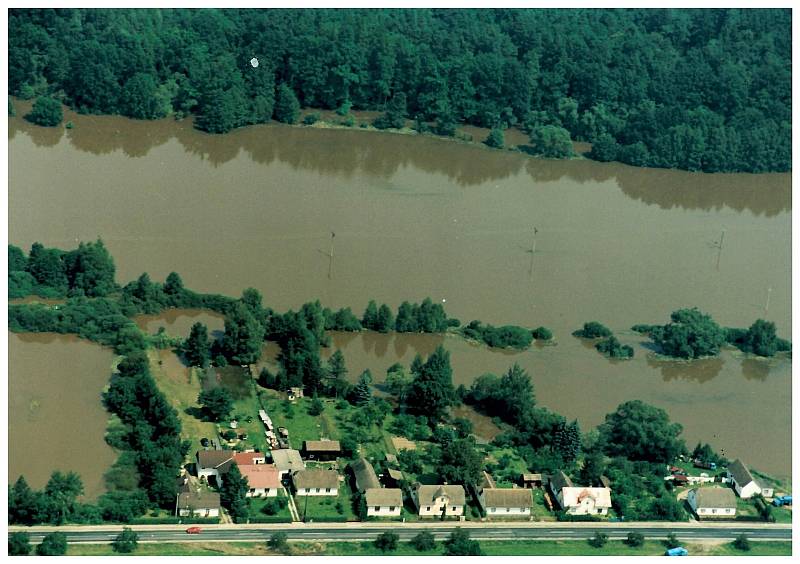 Povodně v roce 2002 v Majdaleně zatopily téměř stovku domů a napáchaly škody za desítky milionů korun.