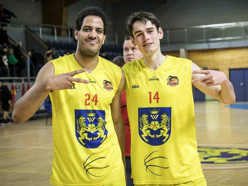 Jindřichohradečtí basketbalisté porazili v 17. kole I. ligy Chomutov vysoko 117:76.