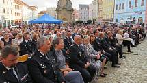 V rámci oslav města Jindřichův Hradec a připomenutí 30. výročí vzniku moderní policie uniformovaní policisté a členové Hradní stráže koncertovali na náměstí Míru. Předány byly i ceny Policista roku 2020.