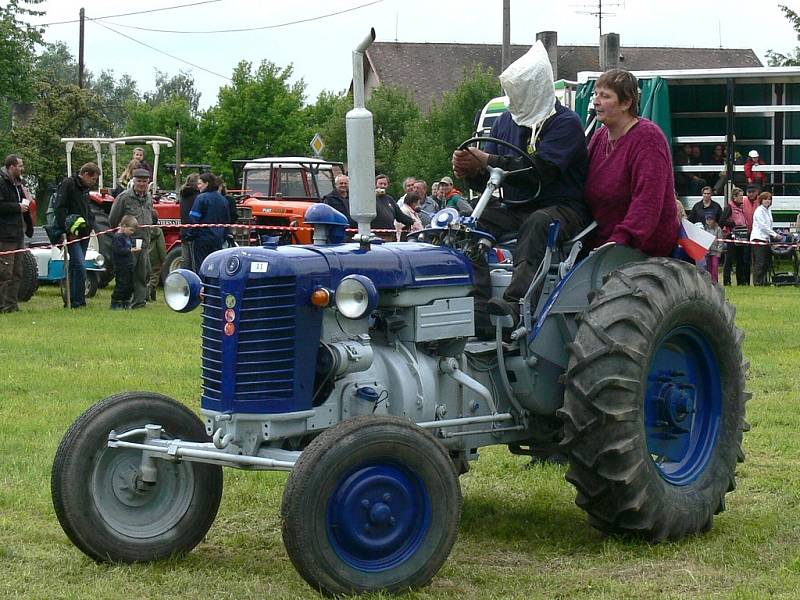 Traktoriáda 2013 v Kostelní Radouni.