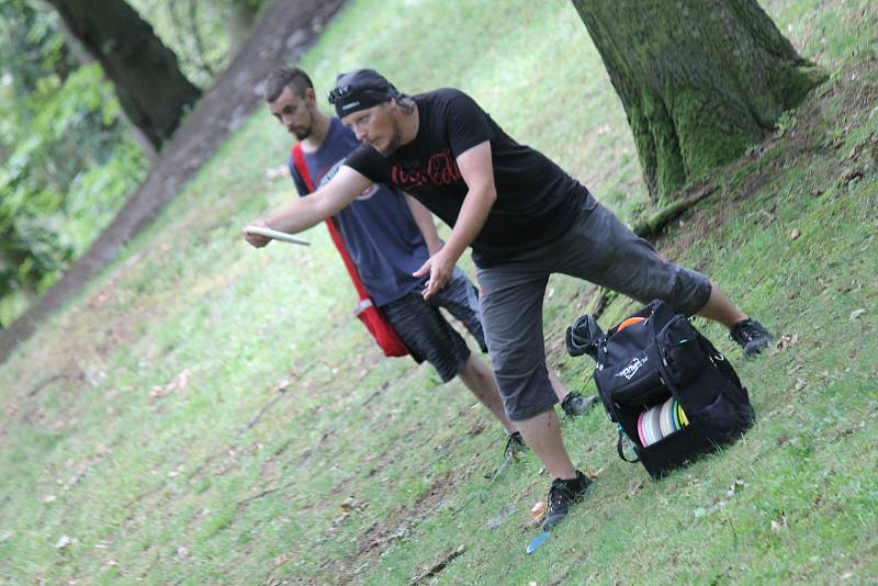 Jindřichův Hradec zažil zatím největší turnaj ve hře discgolf.