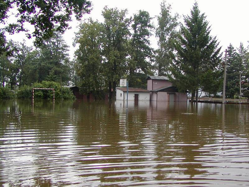 Velká voda 2002 v Třeboni.