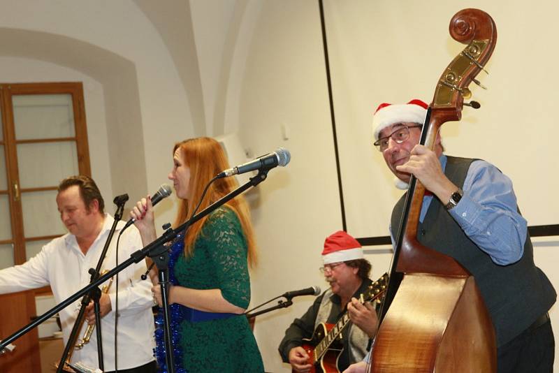 Adventní koncert JH Swing Bandu v Jindřichově Hradci.