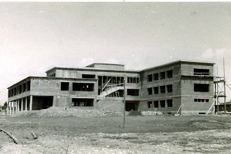 Počátky dačické nemocnice, jak se stavěla.