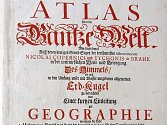 Restaurovaný titulní list atlasu světa z roku 1714.