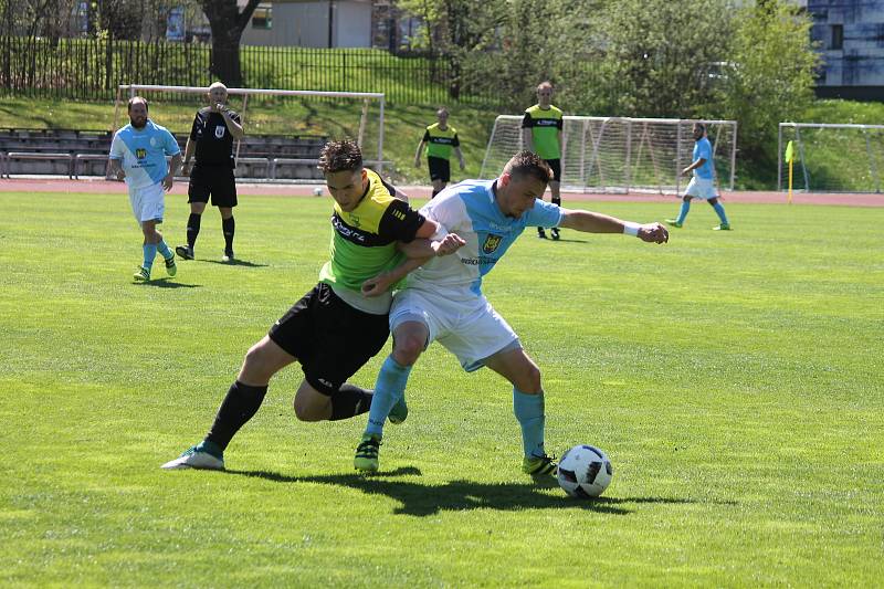 Jindřichohradečtí fotbalisté si v 22. kole KP poradili s Osekem, který porazili 3:1.