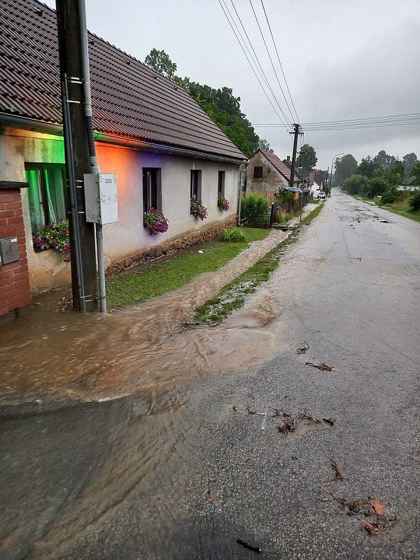Přívalové deště v Suchdole nad Lužnicí 5. července 2022.