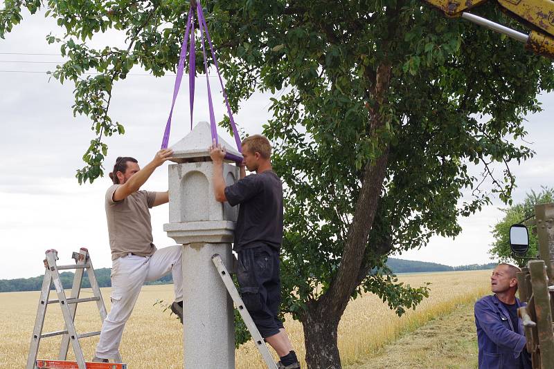 Celkové náklady na zhotovení repliky byly 94 600 Kč a z toho příspěvek kraje (dotace) činil 50 000 Kč.