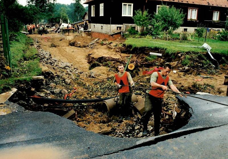 Povodně v roce 2002 v Majdaleně zatopily téměř stovku domů a napáchaly škody za desítky milionů korun.