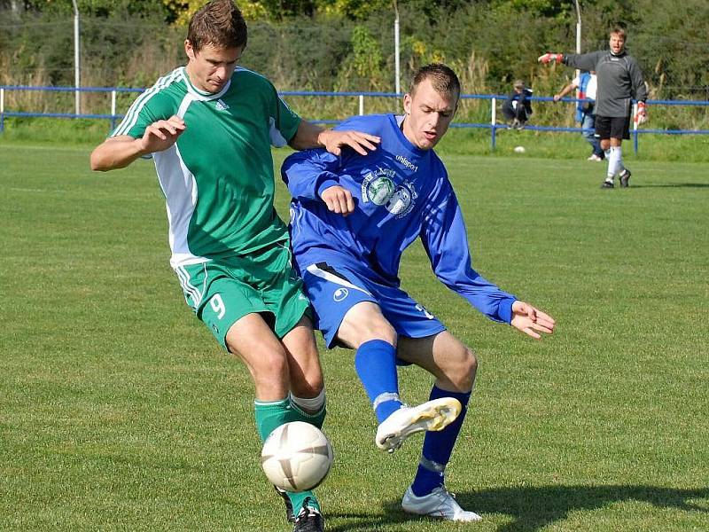 Momentka z divizního zápasu Třeboň - Tachov (3:1).