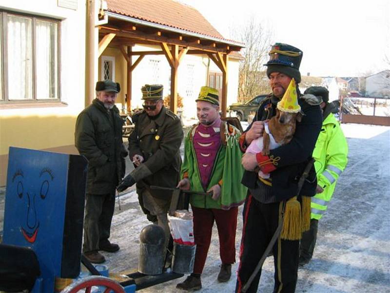 Masopustní průvod v Břilicích.