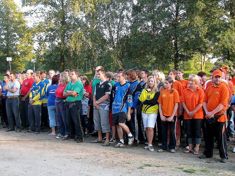 O pohár kempu Lužnice soutěžilo letos 12 ženských a 22 mužských družstev.