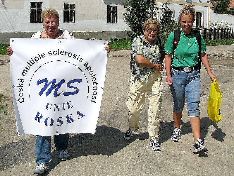 Slavnostního otevření se zúčastnily i zástupkyně MS centra Rosky, místa pro nemocné roztroušenou sklerózou.