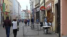 Restaurace i cukrárny v Jindřichově Hradci v pondělí otevřely zahrádky.