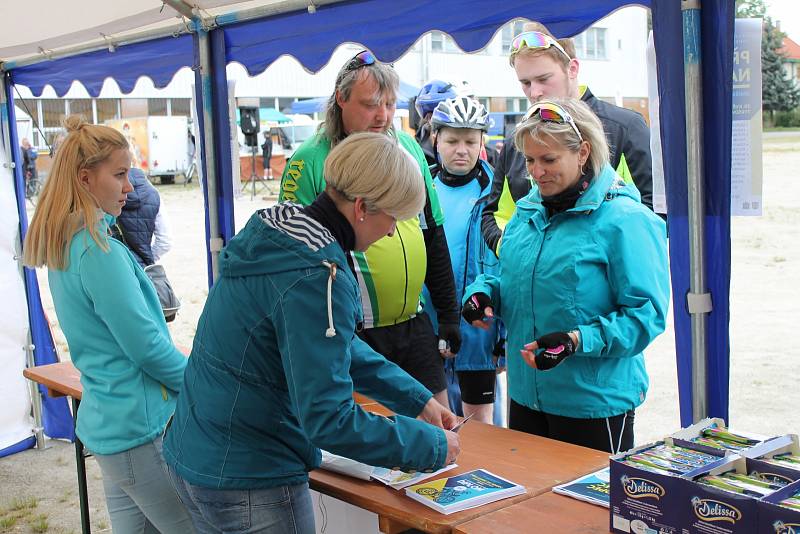 Letošního jarního Pedálu se zúčastnilo na 450 cyklistů a pěších.