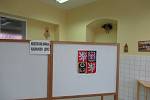 Největší zájem o volby do krajského zastupitelstva a senátu zaznamenala zatím volební komise v Kardašově Řečici, od 14 hodin se nestačili ani nadechnout.