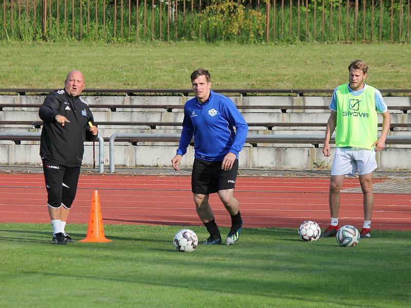 Jindřichohradečtí divizní fotbalisté rozhodně nezahálejí a už nyní se poctivě připravují na nový ročník divize.