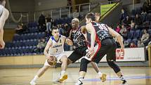 Basketbalisté GBA Lions ve svém druhém utkání na turnaji podlehli Slovensku 76:86.