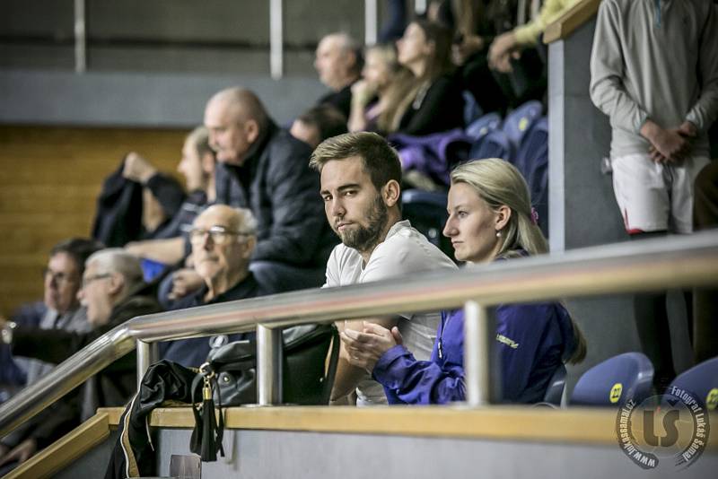 Jindřichohradečtí basketbalisté porazili v atraktivním prvoligovém derby Písek 95:86.