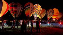 Balónové žárovky nadchly návštěvníky letiště