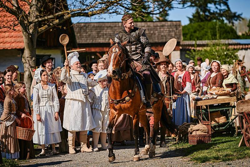 Tvůrci pohádky Tajemství staré bambitky 2 hlásí hotovo. Poslední klapka padla minulý týden na zámku v Jindřichově Hradci.