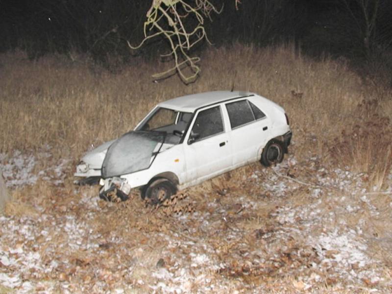 Dopravní nehoda u Lomnice nad Lužnicí.