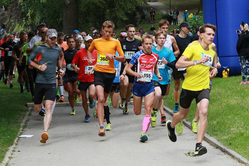 Potřetí se v Jindřichově Hradci běžel půlmaraton.