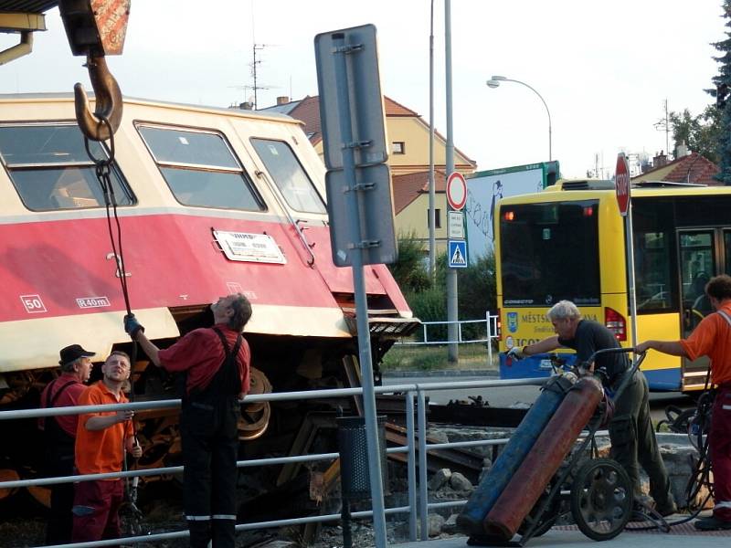 Na odstavné koleji v Jindřichově Hradci vykolejil vagon úzkokolejky. 