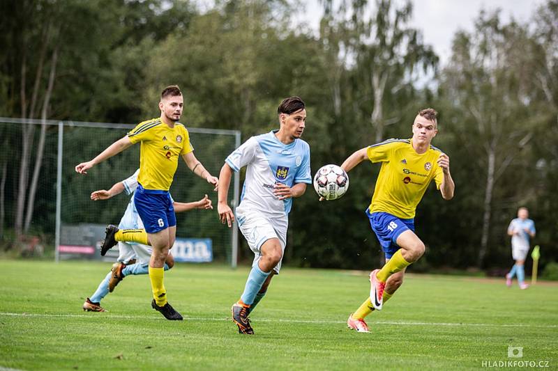 Jindřichohradečtí fotbalisté v duelu s Doubravkou vybojovali dva body.