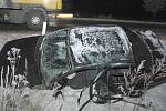 U Třeboně se v úterý večer srazila čtyři auta a dva lidé se zranili. 