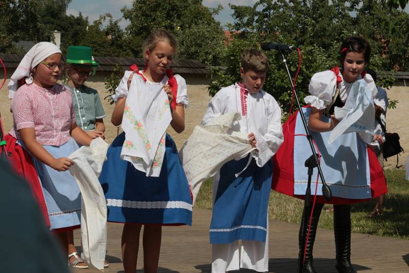 XII. ročník festivalu jihočeských národopisných souborů.