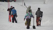 Snowboard a ski cross na Křemešníku