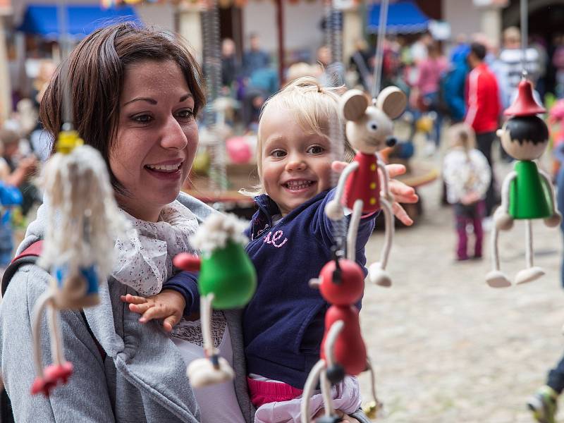 13. ročník Hračkobraní - festivalu hraček z přírodního materiálu v Kamenici nad Lipou.