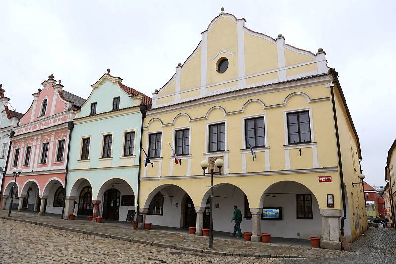 Pelhřimov je nejmenším okresním městem na Vysočině. Láká na řadu památek a zajímavostí.