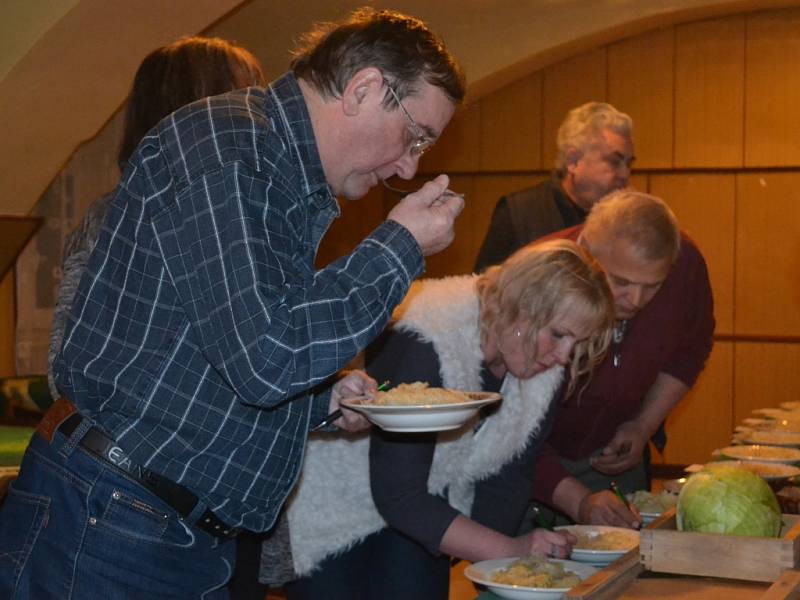 Sobotní večer patřil v božejovské hospůdce pátému ročníku zelokoštu.