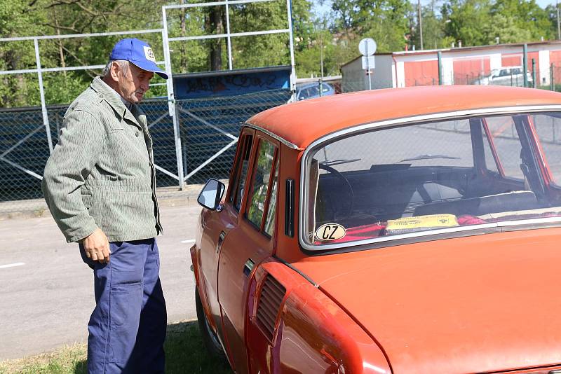 Burza auto-moto-velo v Kamenici nad Lipou.