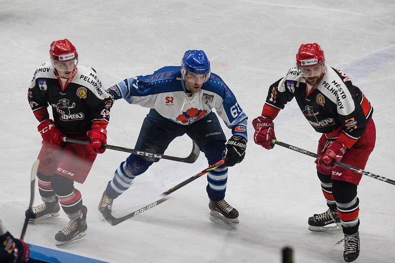 Hokejové utkání mezi HC Lední Medvědi Pelhřimov a OLH Spartak Soběslav.