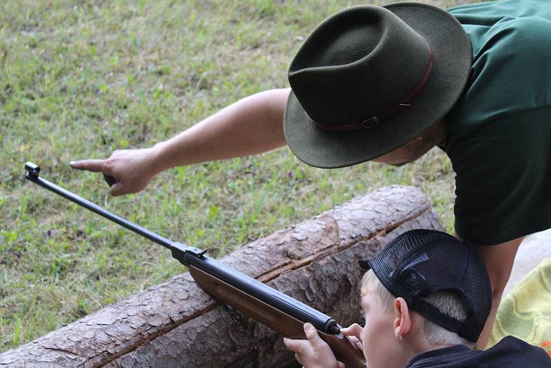 Sobotní odpoledne v Bořeticích patřilo Mysliveckému dětskému dni.