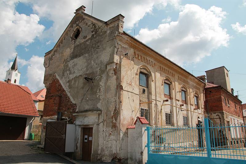 Záchrana pacovské synagogy se vyvíjí správným směrem.