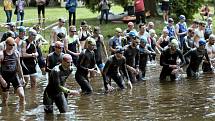 Triatlon ve Vyskytné přinesl vyrovnanější boj o prvenství v kategorii mužů. Ženám suverénně kralovala Michaela Matoušová.