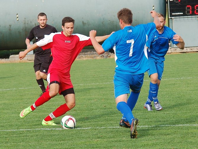 Pět gólů nastříleli fotbalisté Košetic ve druhém poločase rezervě Polné.  