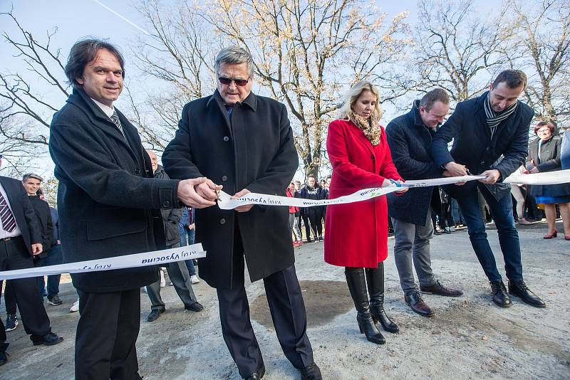 Slavnostní otevření centra zemědělského vzdělávání na Školním statku Humpolec.