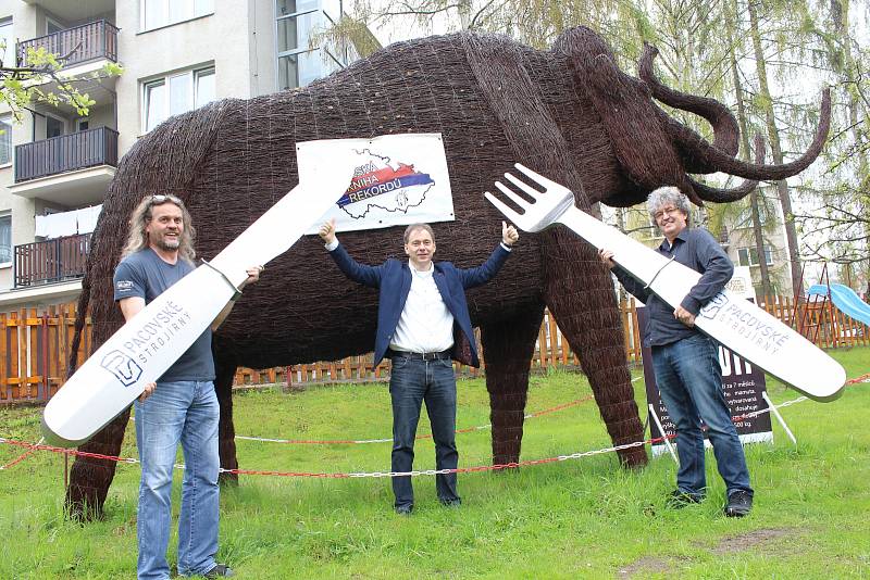 Muzeum rekordů a kuriozit v Pelhřimově se rozrostlo o další maxi exponát.