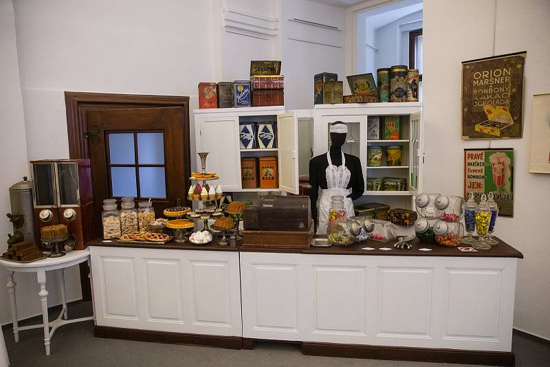 Výstava Historické cukrárny v Muzeu Velké Meziříčí.